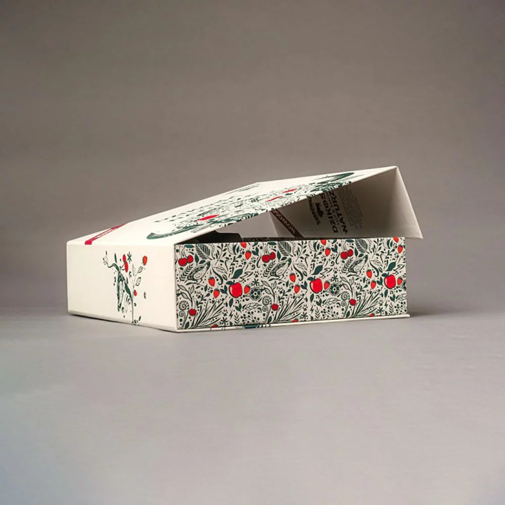 gift boxes with magnetic closure