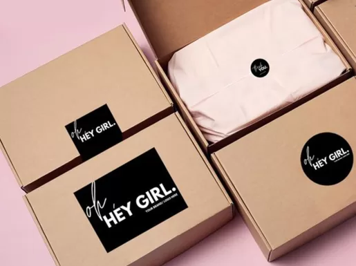 Kraft boxes with protective layouts